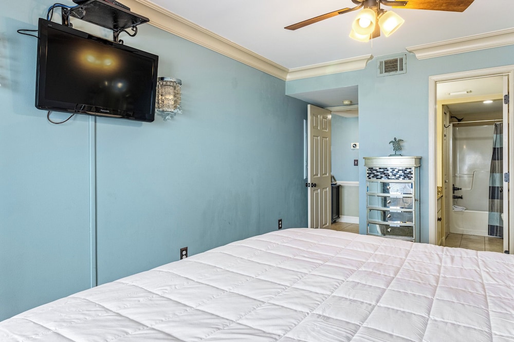 Ocean House I #1503 by Southern Vacation Rentals