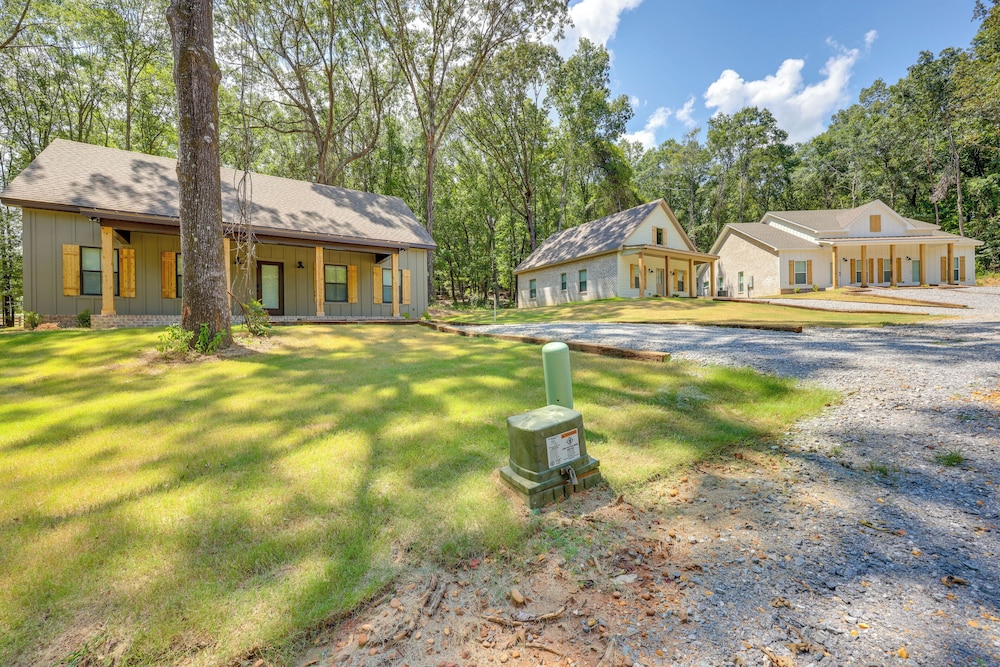 Close to Sports Complex: Modern Millbrook Duplex!