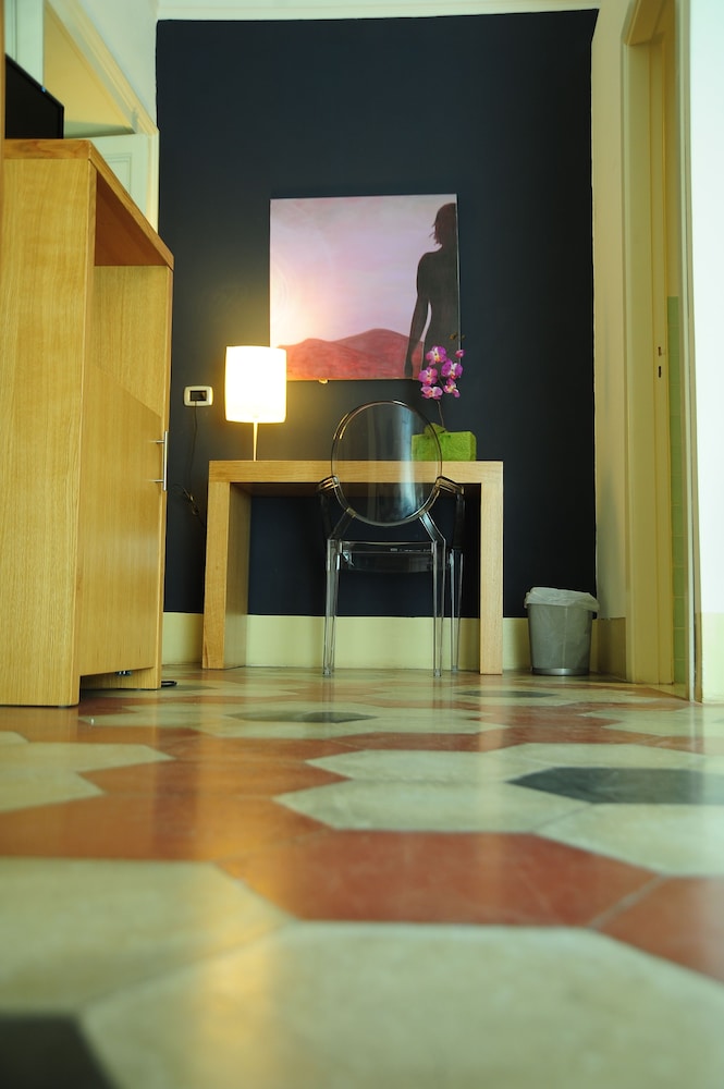 Photo 44