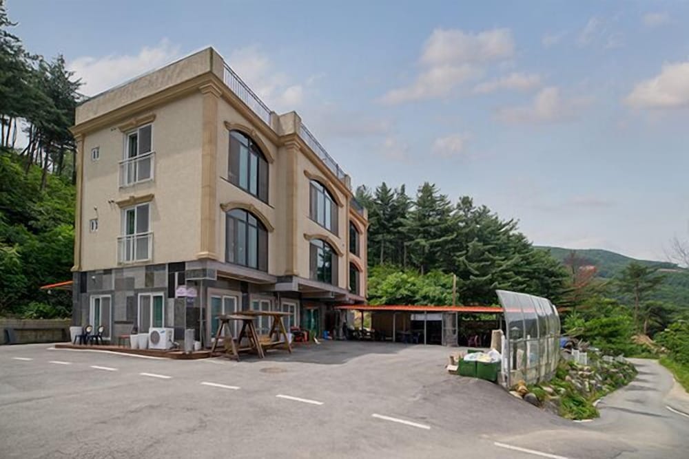 Yongin Sun & Moon Peension