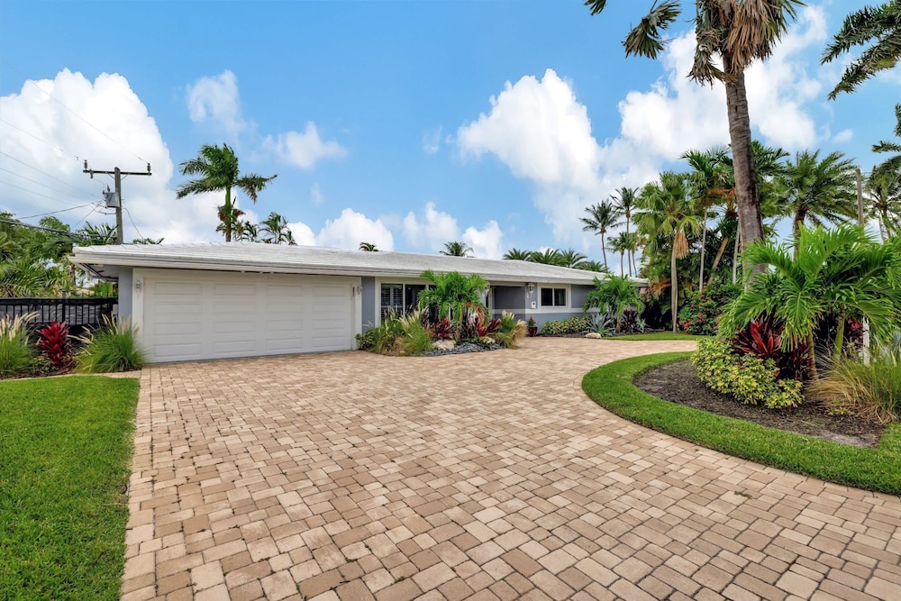 Waterfront Paradise Chic 3 BDR