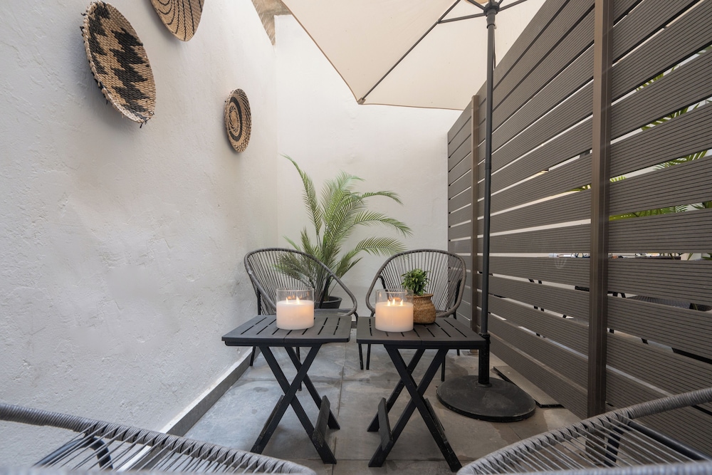 Aminandrou Boutique Apartments, Walk To Acropolis