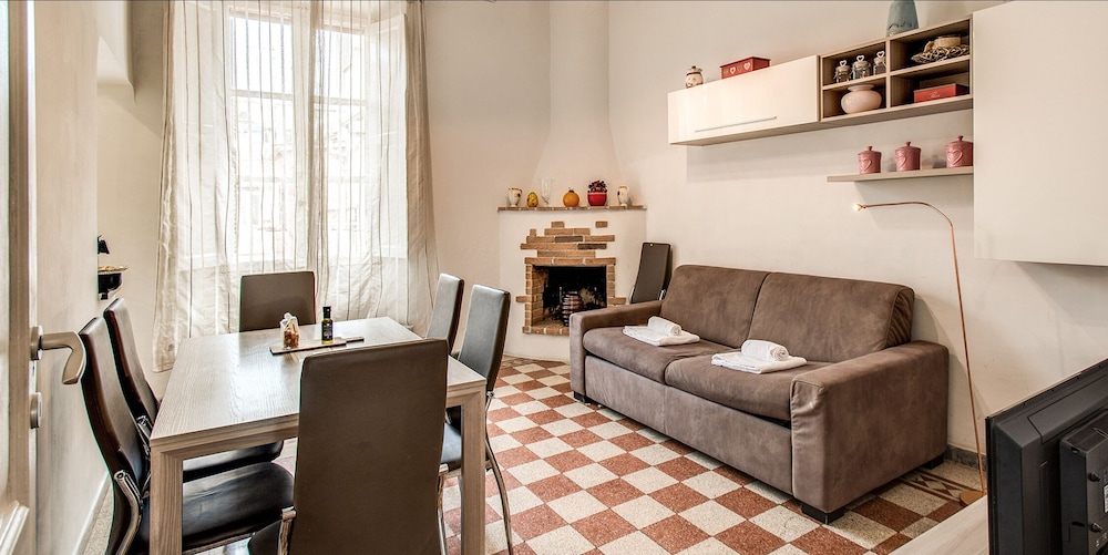 Colonna Suite Luxury - Termini Station Big Apartment photo 1