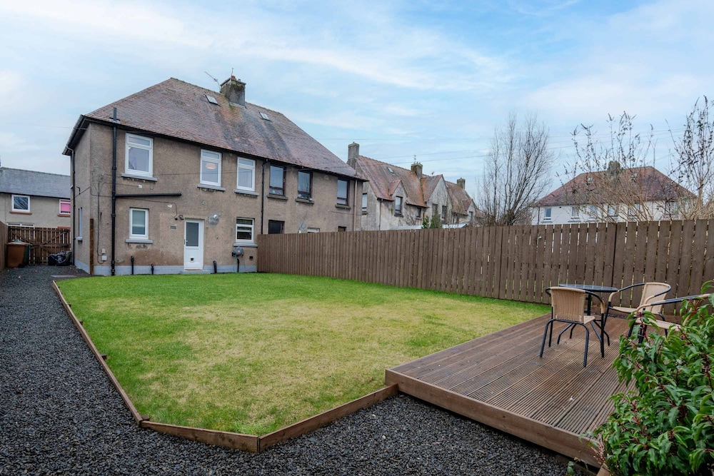 3 Bedroom House-free Parking