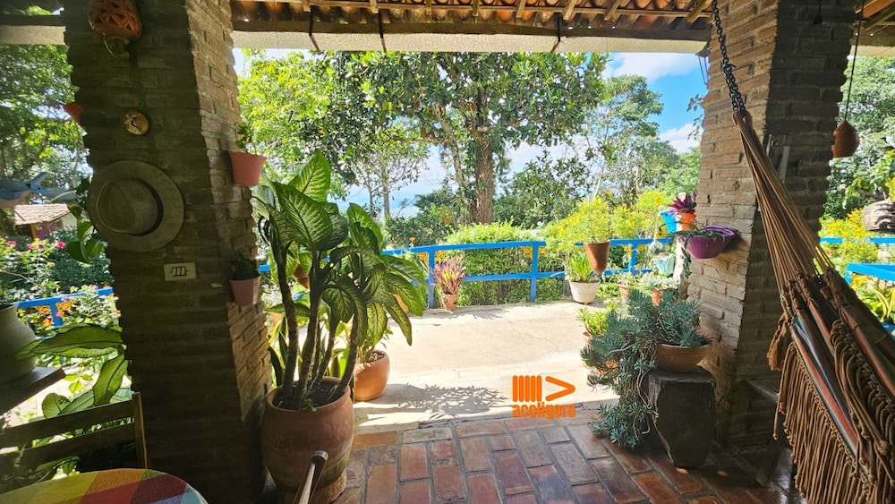 Casa de Meg - Charme na Serra Negra