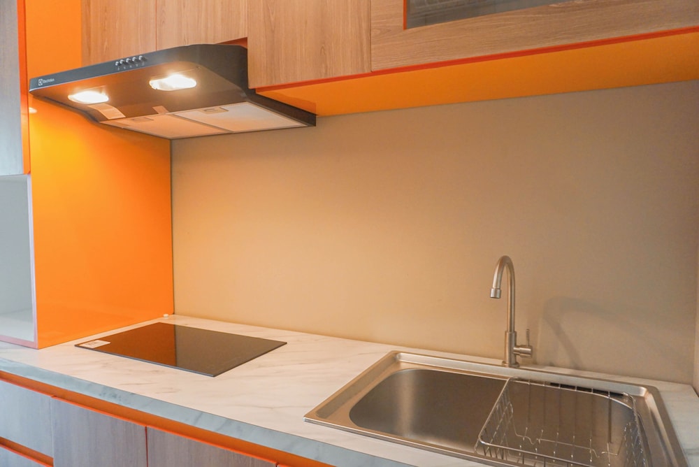 Cozy Studio Apartment At LRT City Jatibening