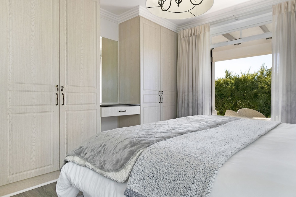 Winelands Golf Lodges at De Zalze