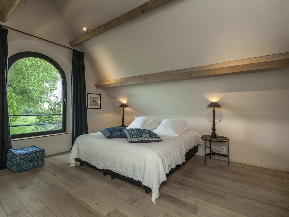 Country House in Sint Laureins Near Het Zwin view 2