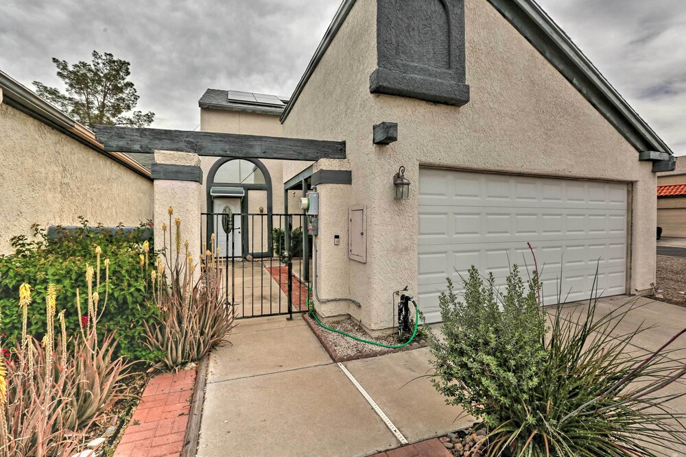 Dog-friendly Tucson Home w/ Patio & Hot Tub view 4