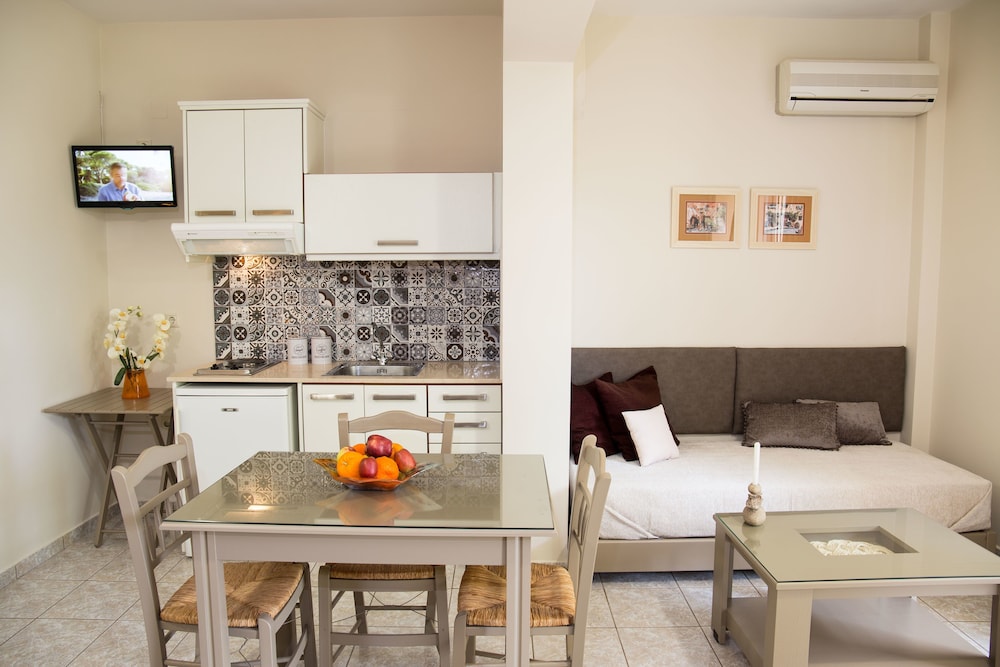 Dina Apartments