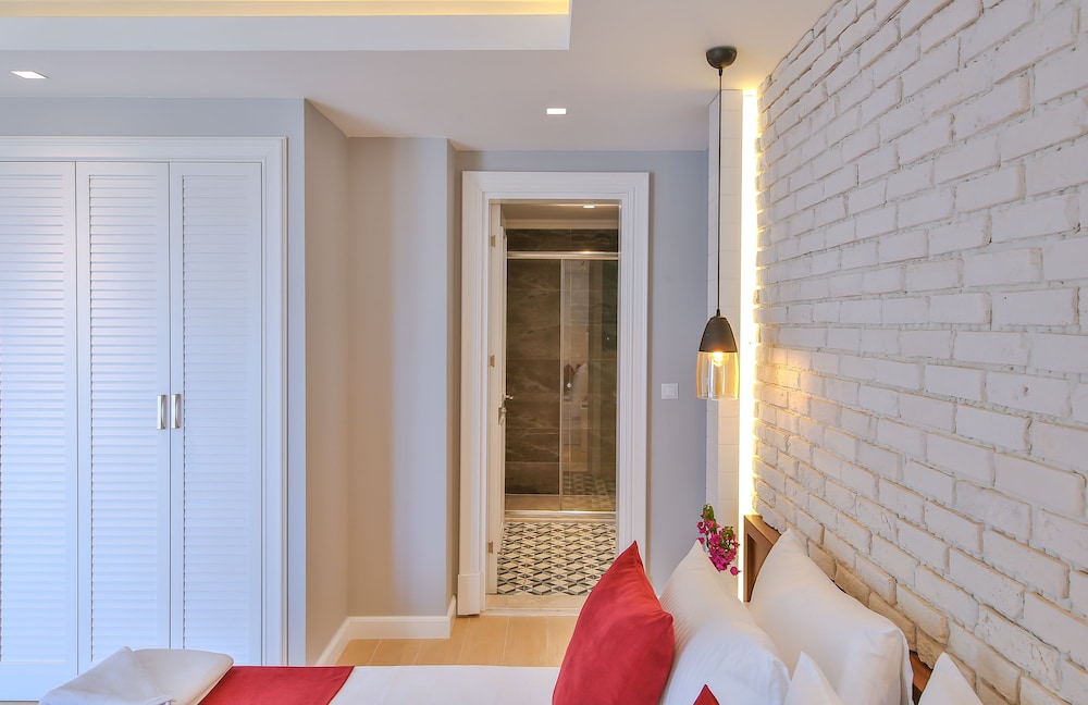 Lale Hotel - Image 35