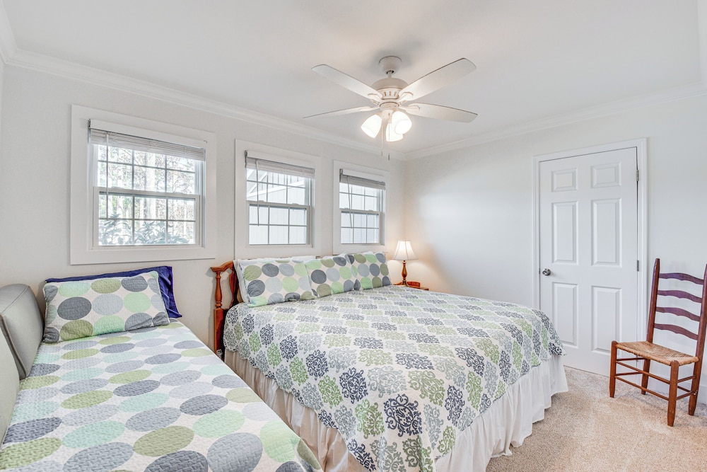 Lakefront Gem w/ Boat Dock & Patio in Fair Play