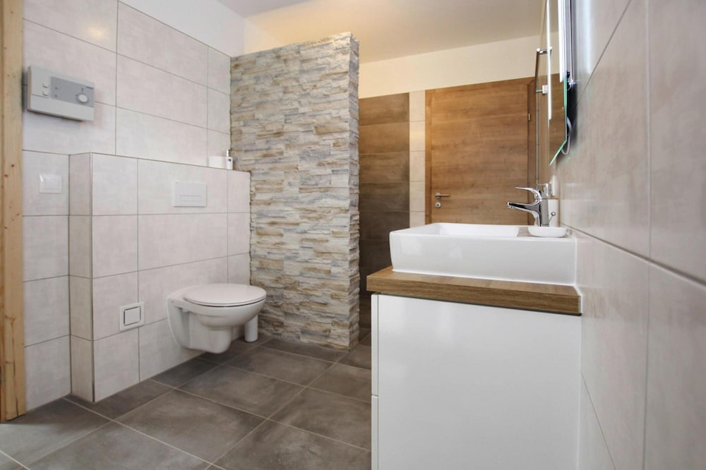 Chalet Gamsknogel mit Privatem Pool und Whirlpool