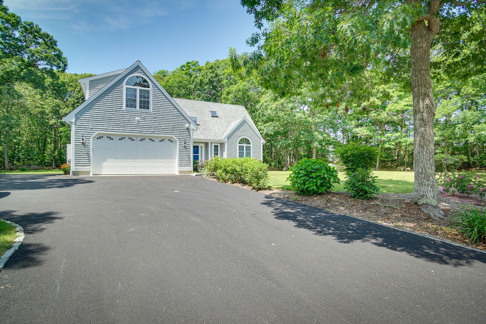 1/2 Mi to Beach: Stunning Home w/ Deck in Falmouth