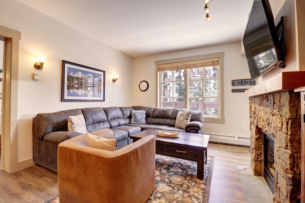Pp212 Passage Point 2 Bedroom Condo