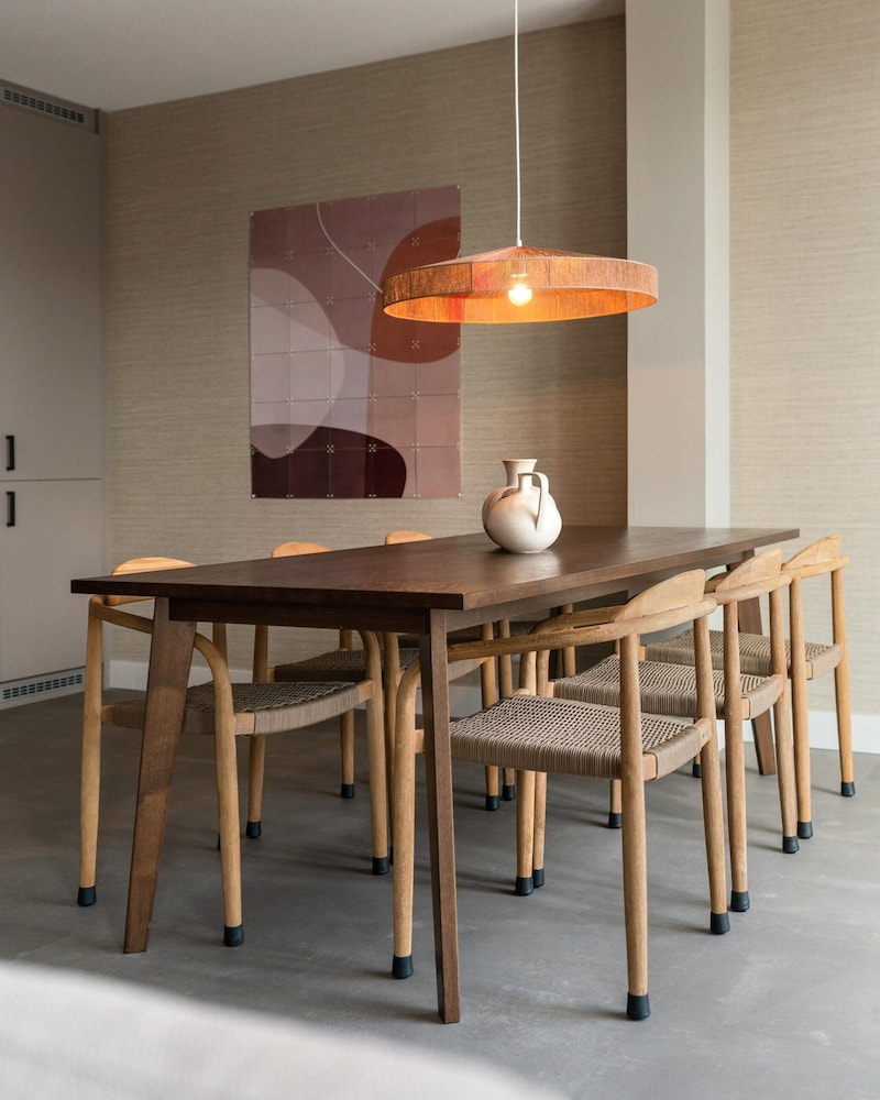 Spacious Apartment in Den Haag With View