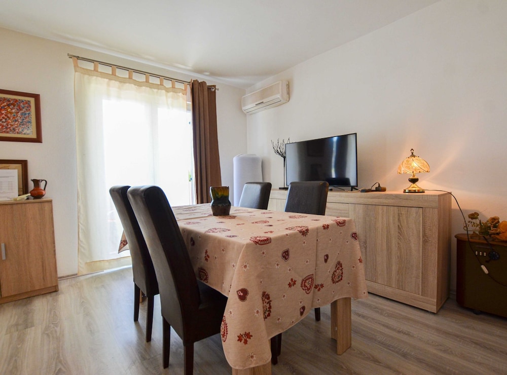 Classic and Elegant Rovinj Apartments With Balcony