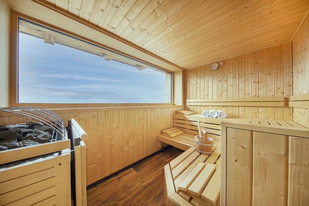 Ski-friendly Chalet in Neukirchen