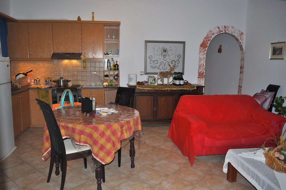 Holiday House Litsa 50 Metres From Agios Gordios Beach