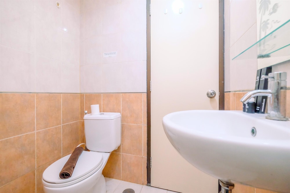 Spacious And Comfy Studio At Tamansari Sudirman Apartment view 4