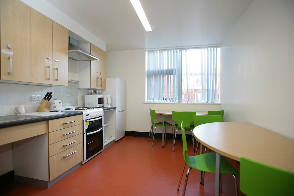 Davies Court - Hostel