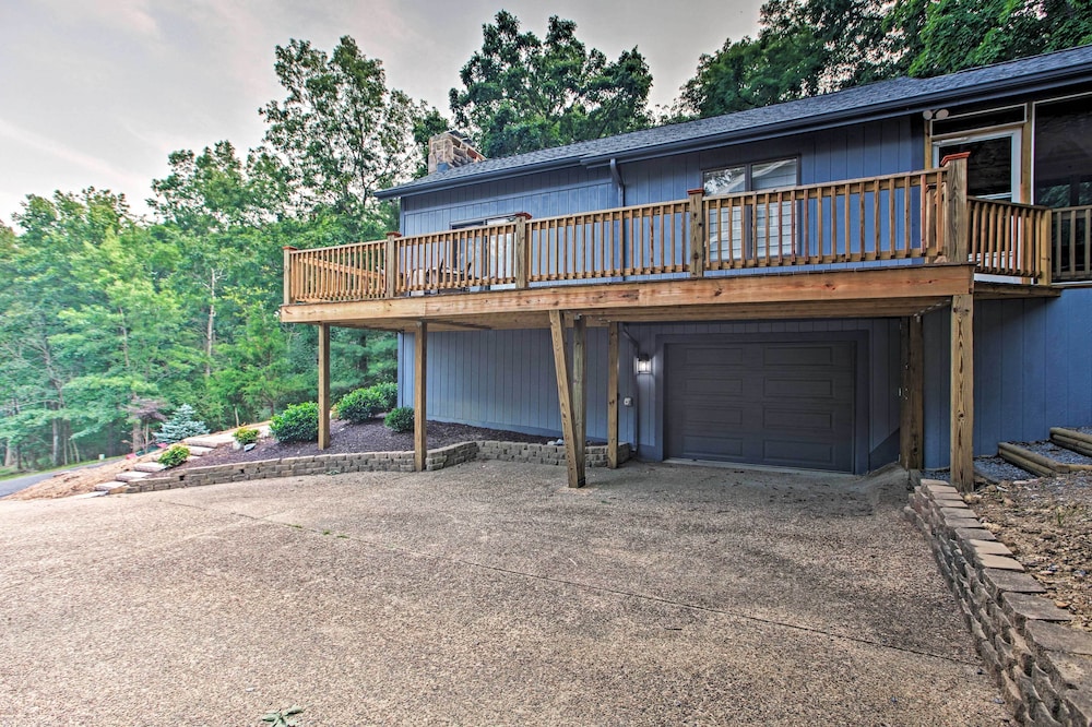 Massanutten Resort Home w/ Deck + Mountain Views! view 3