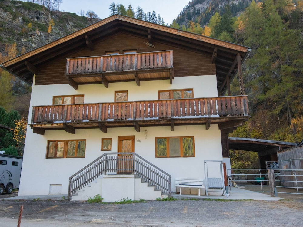 Farmhouse in Otztal Near Ski Arena