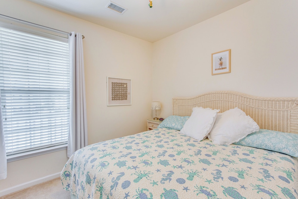 Golf, Swim & Explore: Sunset Beach Family Condo!