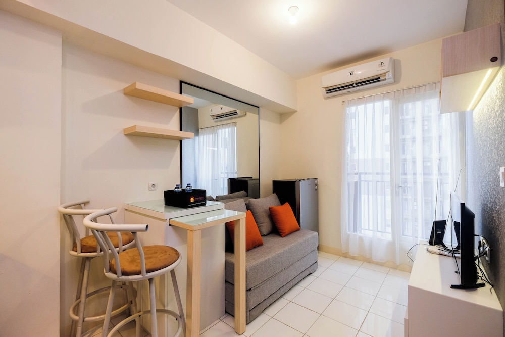 Cozy Living and Stylish 2BR Podomoro Golf View Apartment