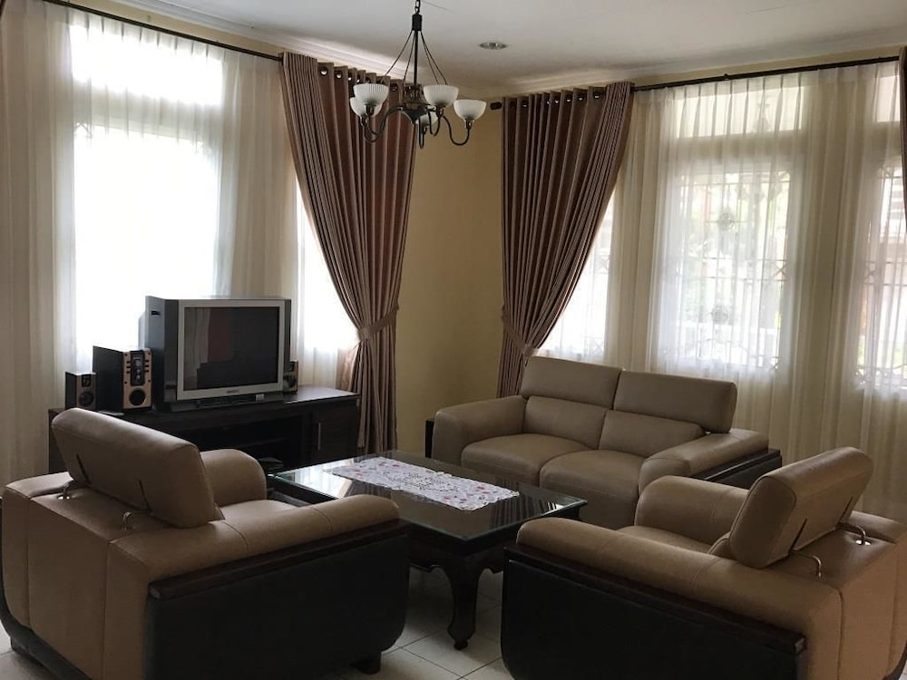 Villa Sofia Kota Bunga