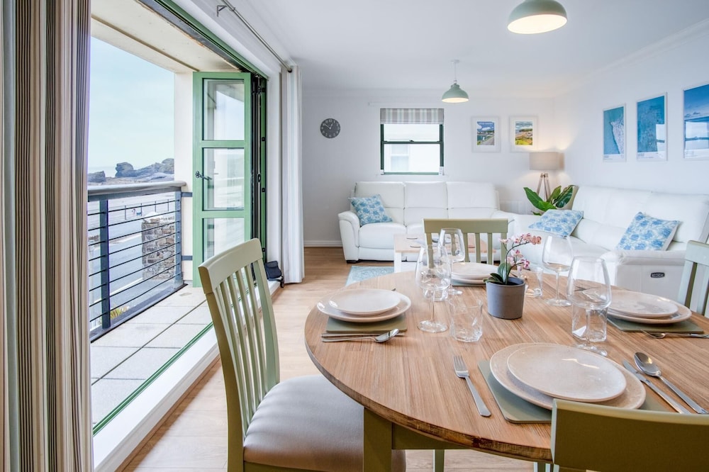 3 St Bride s Bay View - 3 Bedroom - Broad Haven