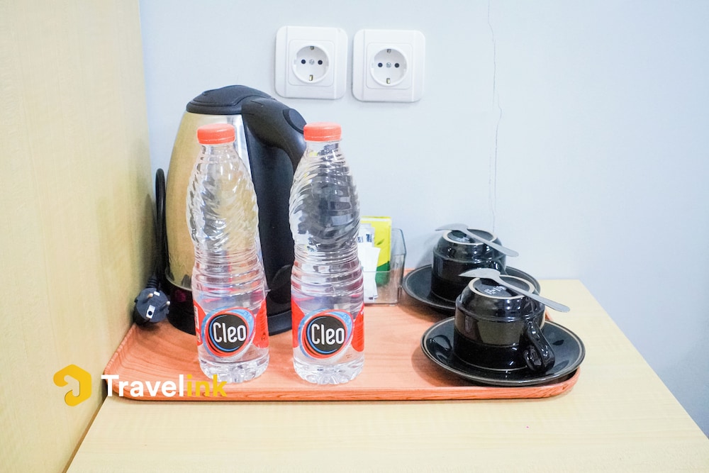 The Lakebox Menjer by Travelink