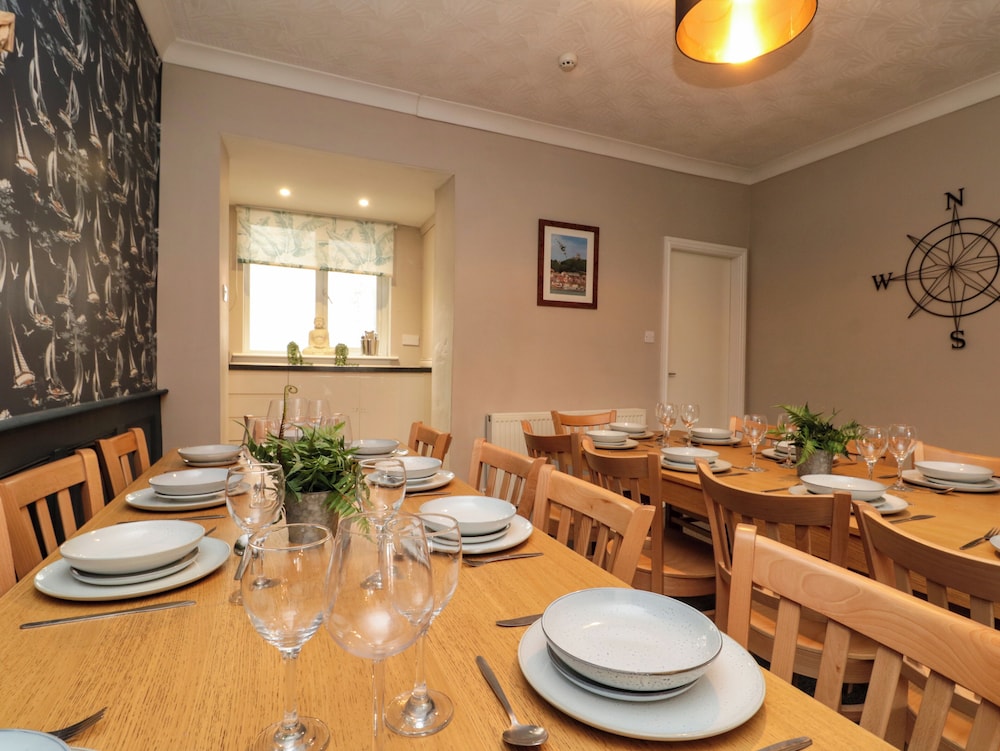 Sail Lodge