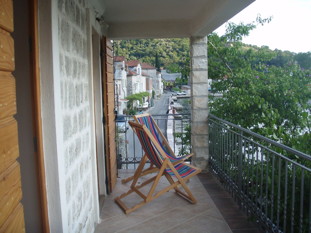 Apartments Villa Serventi