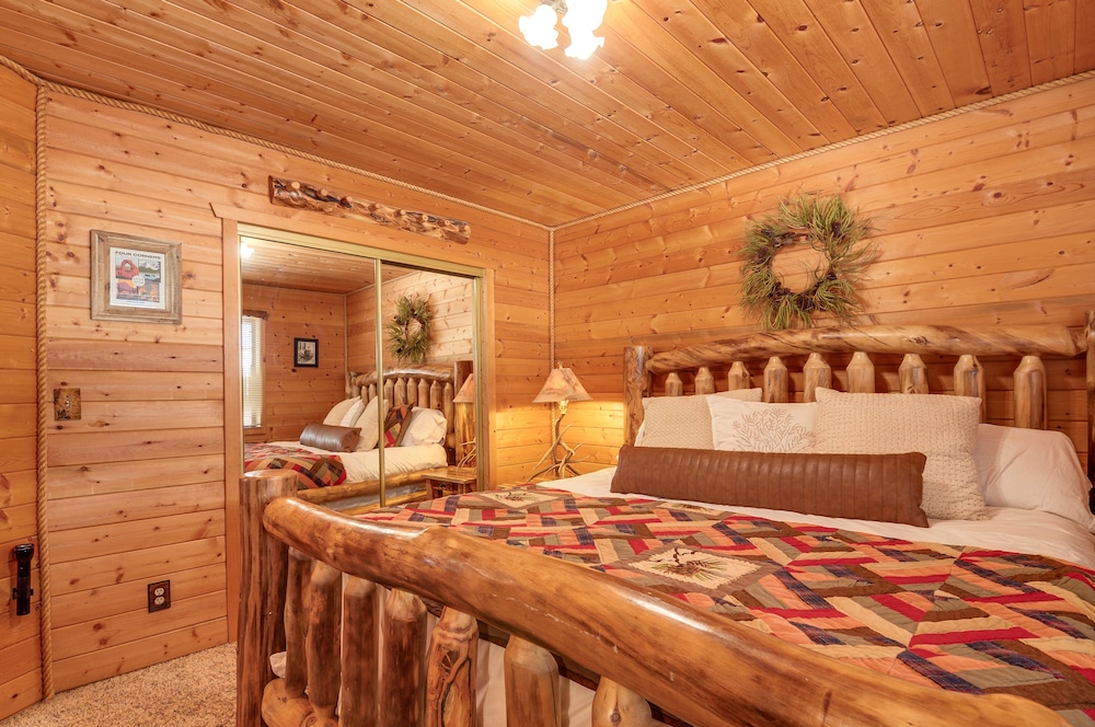 Duck Creek Village Cozy Cabin Near Fishing & ATV view 3