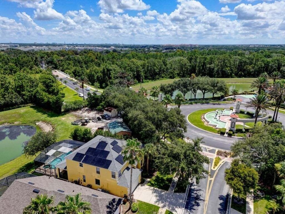 Mickey's Island Escape - 6 Bedroom w/ Pool Slide 6 Villa