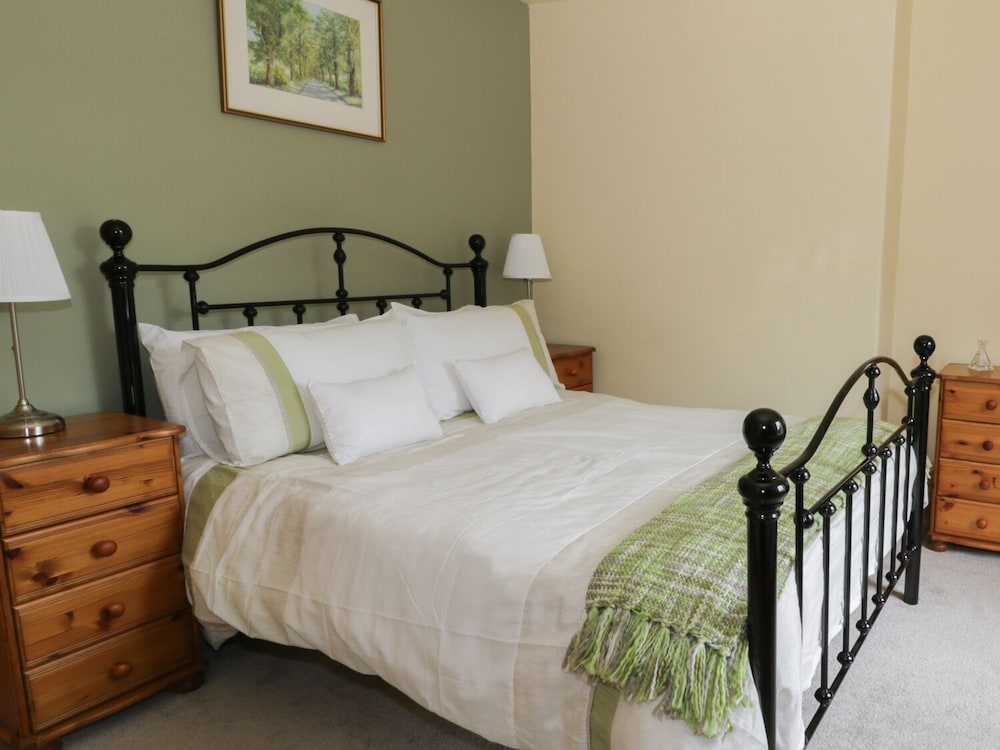 Whitfield Cottage view 4