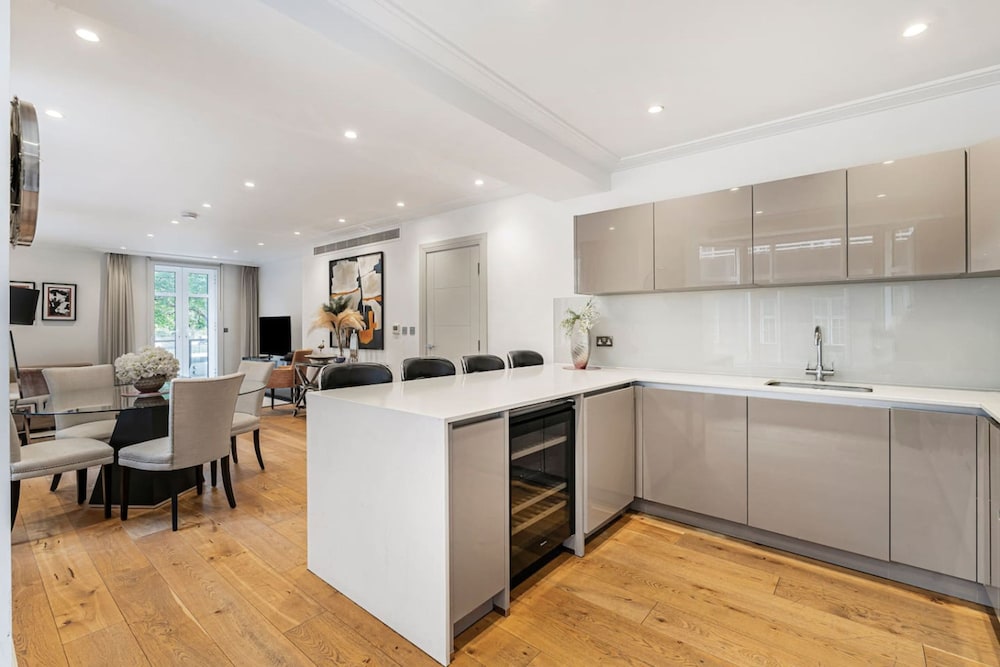 Luxury Park Lane Apartment - Opposite Hyde Park