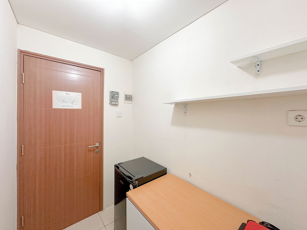 Modern Studio and Chic at Pavilion Permata Apartment