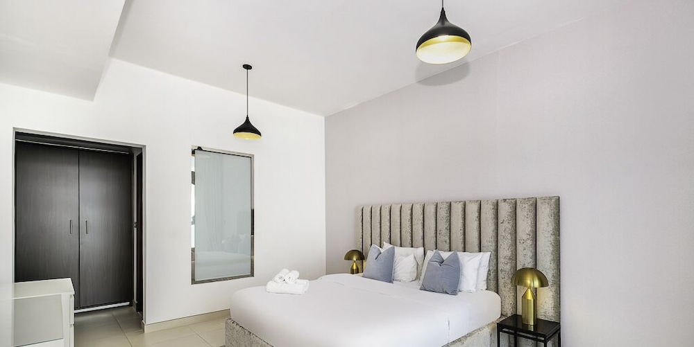 LUX Holiday Home - Azure Residence 5