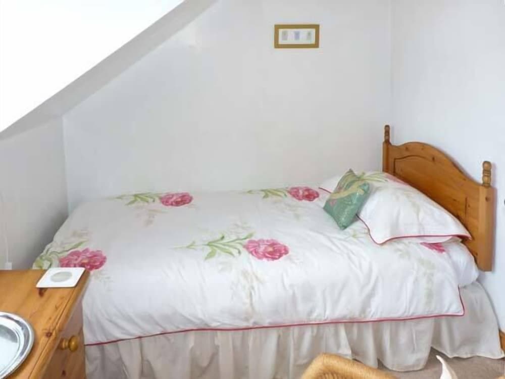 Mews Cottage view 4