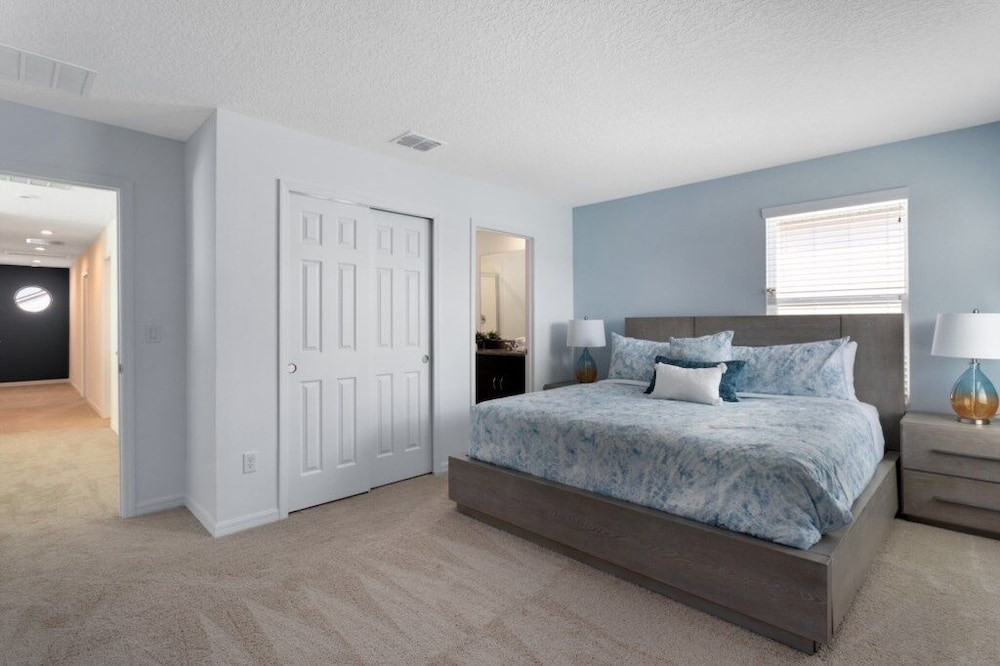 5 Bed South Facing Pool Home 5 Bedroom Villa by RedAwning - Image 5