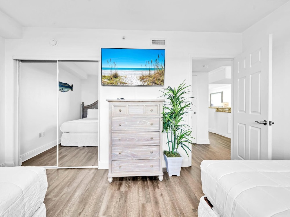 Emerald Beach 931
