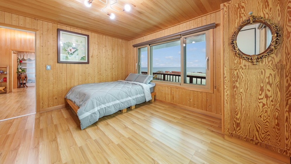 Gyeongju Happy Dream Ocean View Pension