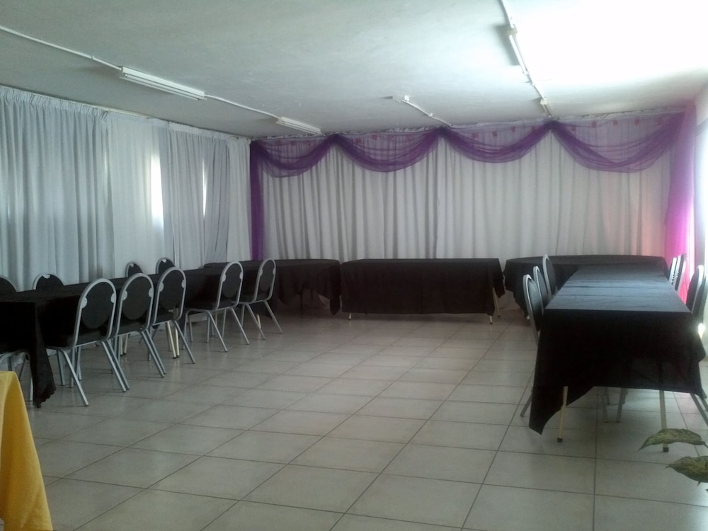 meeting & event spaces