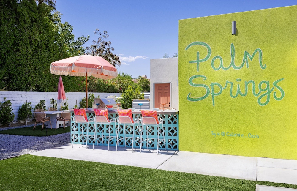 Caliente Oasis