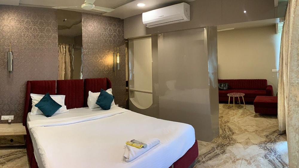 Hotel Grand Nidhivan view 3