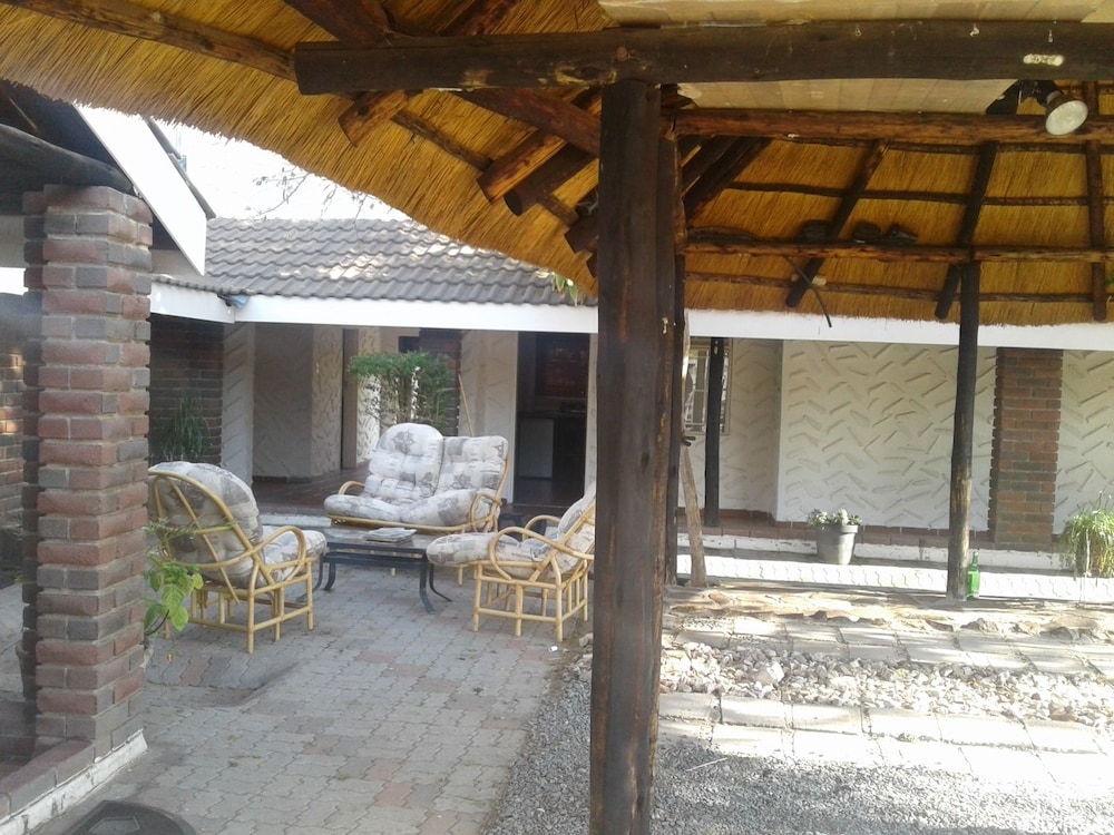 Road View Lodge