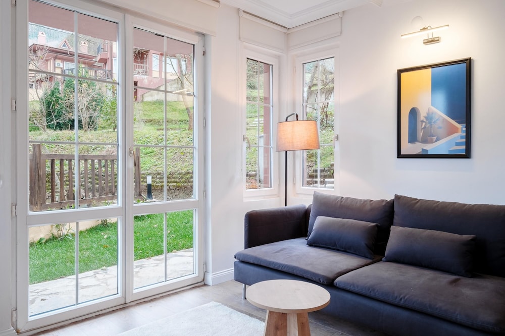 Villa With Spacious Garden in Sapanca view 5