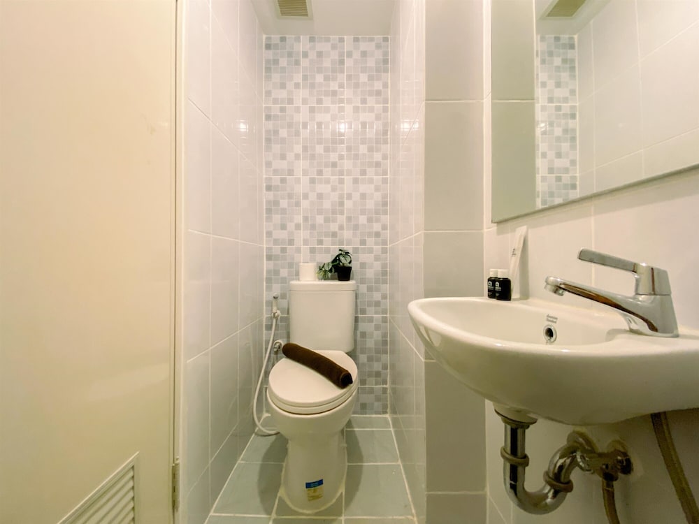 Minimalist Cozy Studio Apartment Tokyo Riverside Pik 2